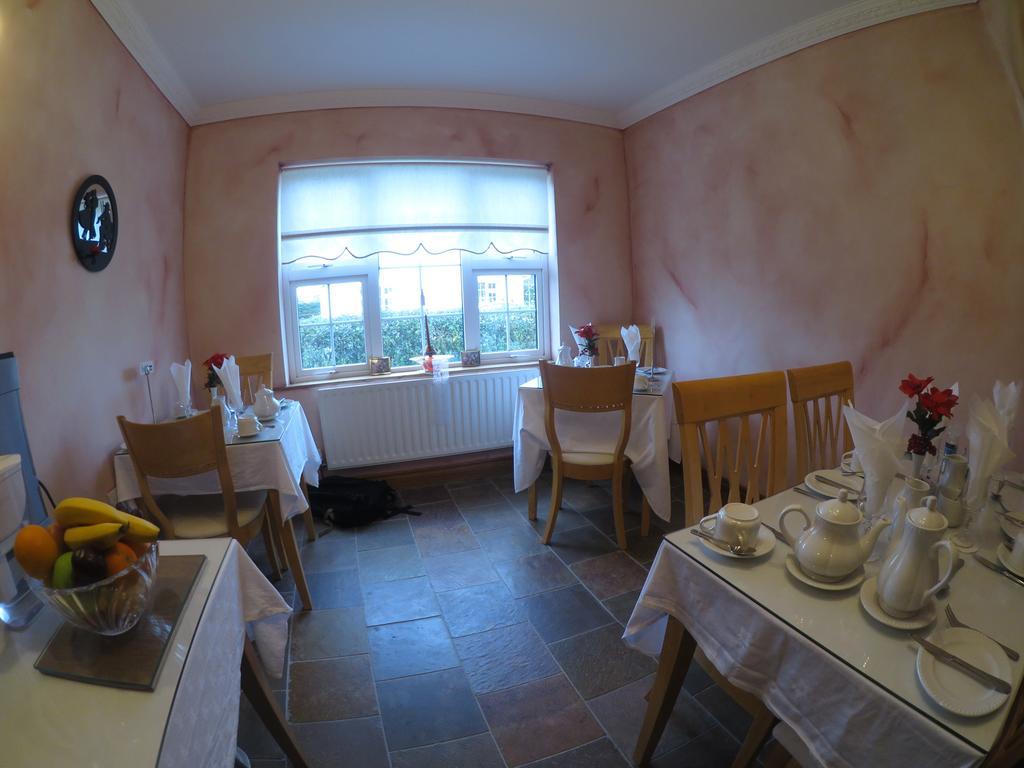 Derghaven B&B, Hostel & Self Catering Scarriff  Exterior photo